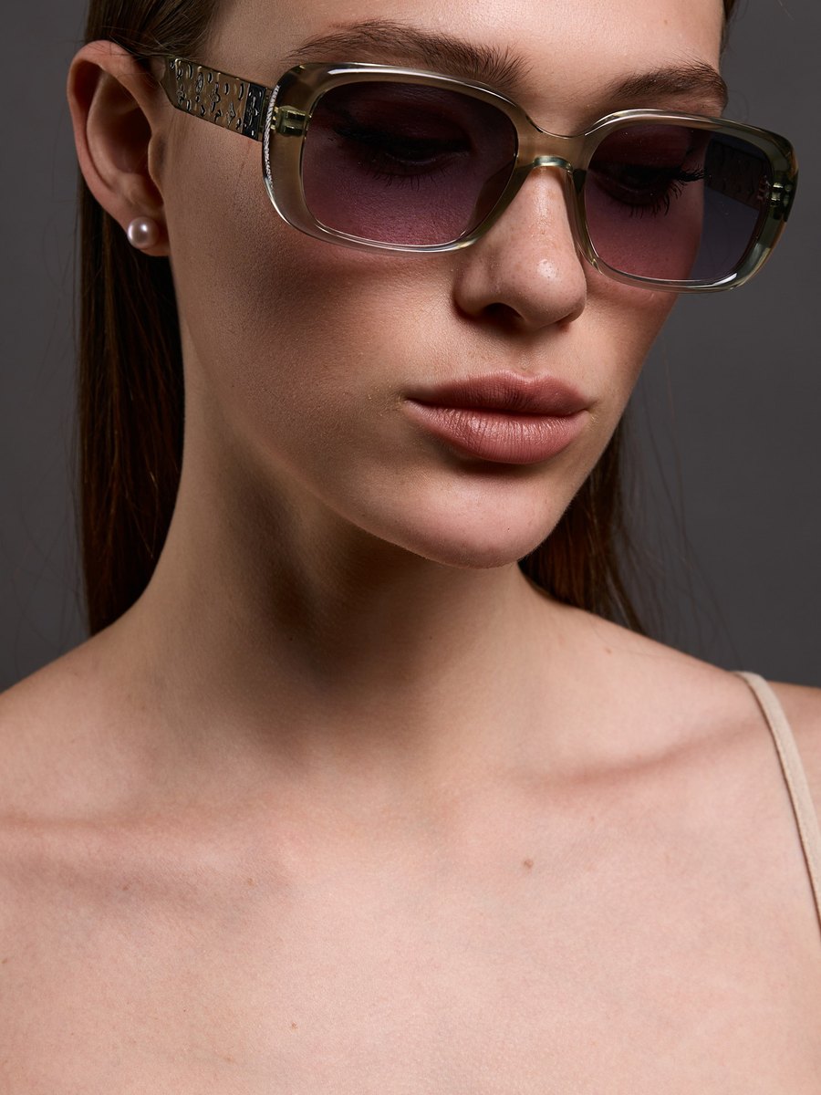 Квадратные солнцезащитные очки Dolce double drop — фото 10